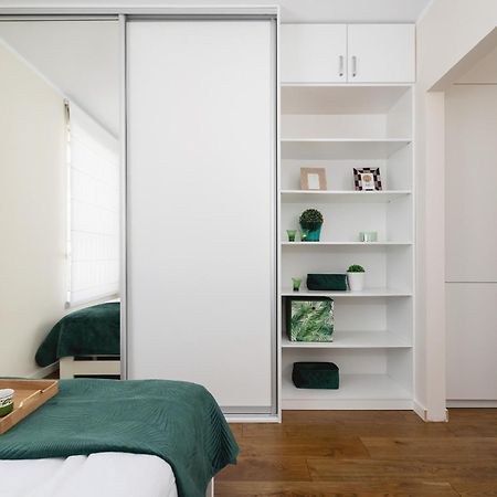 Przytulny Apartament Na Wroclawskiej Z Parkingiem W Krakowie By Noclegi Renters Ngoại thất bức ảnh