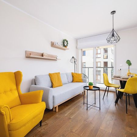 Przytulny Apartament Na Wroclawskiej Z Parkingiem W Krakowie By Noclegi Renters Ngoại thất bức ảnh